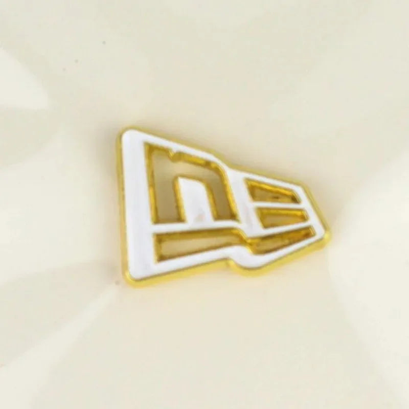 DRAVEN — Virgin Mary Metal Pin – Retro Baseball Cap Brooch