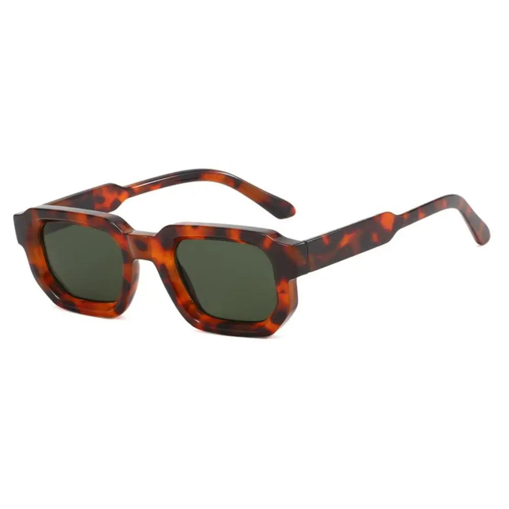 DRAVEN — Classic Rectangle Sunglasses – Vintage Retro UV400 Eyewear