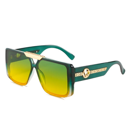 Large Square Street Sunglasses – Designer Travel Style – Elegant Men's Accessory | Accessorio Uomo Elegante