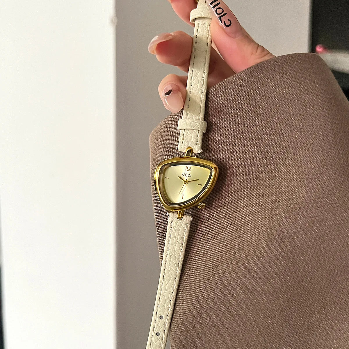 Men’s Triangular Luxury Watch – Bold Stainless Steel Design – Elegant Men's Accessory | Accessorio Uomo Elegante