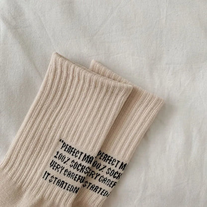 Letter Cotton Socks – Trendy Unisex Sport Style