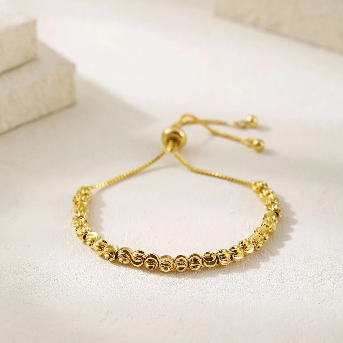 Gold Stainless Steel Bangle – Elegant Men's Accessory | Accessorio Uomo Elegante