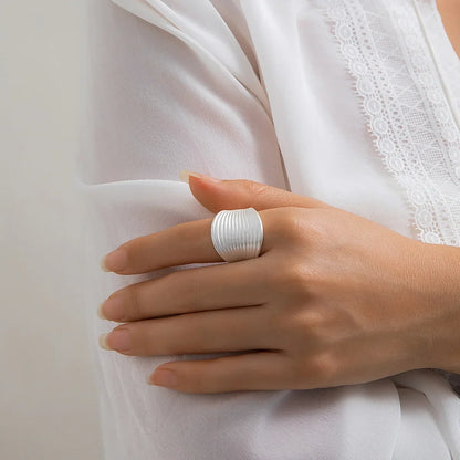 Luxury Irregular Geometric Ring – Elegant Men's Accessory | Accessorio Uomo Elegante