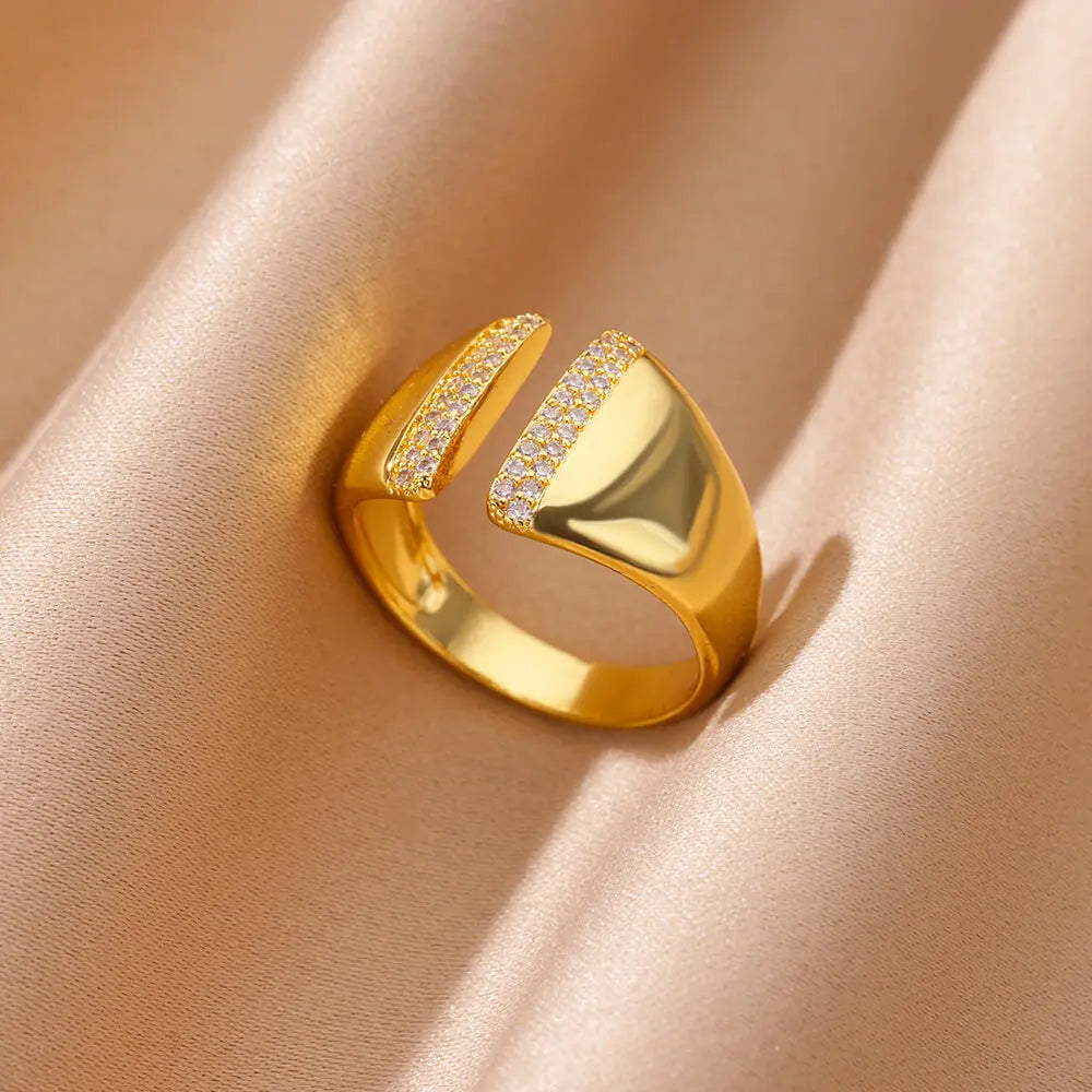 DRAVEN — Gold Geometric Zircon Crystal Ring