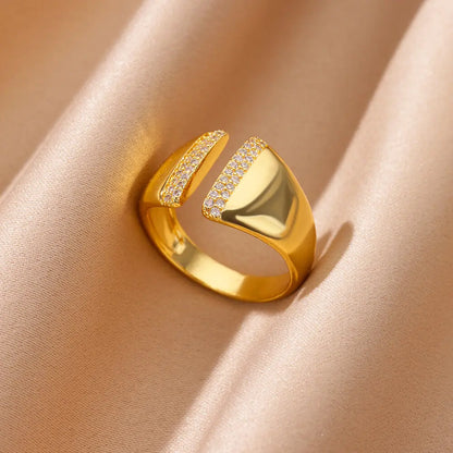 Gold Geometric Zircon Crystal Ring – Elegant Men's Accessory | Accessorio Uomo Elegante