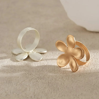 Luxury Irregular Geometric Ring – Elegant Men's Accessory | Accessorio Uomo Elegante