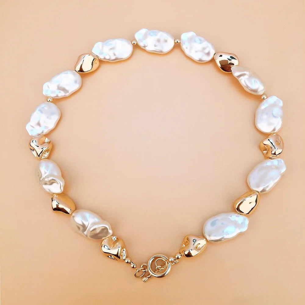 Palace Style Pearl Necklace – Elegant and Noble Jewelry for Women – Elegant Men's Accessory | Accessorio Uomo Elegante