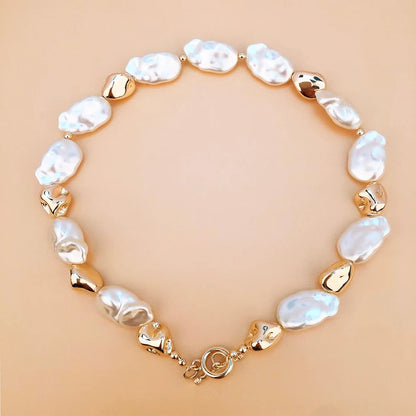 Palace Style Pearl Necklace – Elegant and Noble Jewelry for Women – Elegant Men's Accessory | Accessorio Uomo Elegante