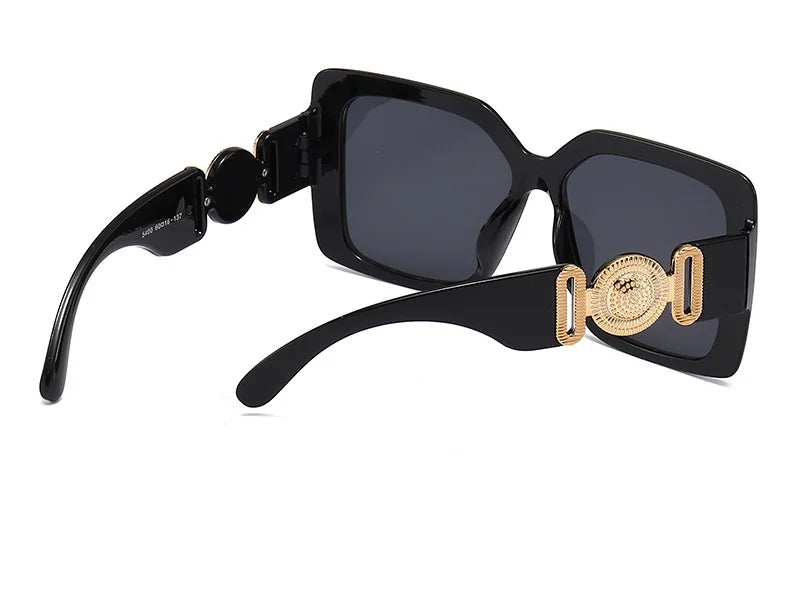 Popular Square Sunglasses – Luxury Retro Travel Style – Elegant Men's Accessory | Accessorio Uomo Elegante