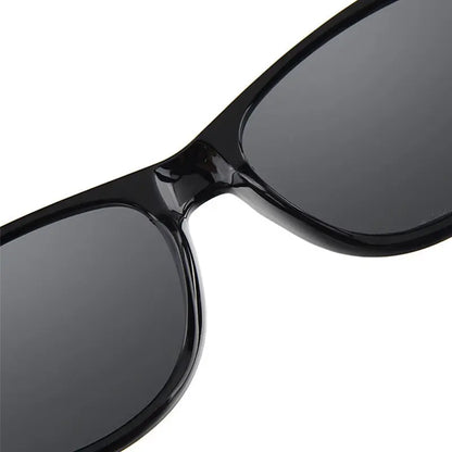 Classic Unisex Sunglasses – Timeless Everyday Style – Elegant Men's Accessory | Accessorio Uomo Elegante