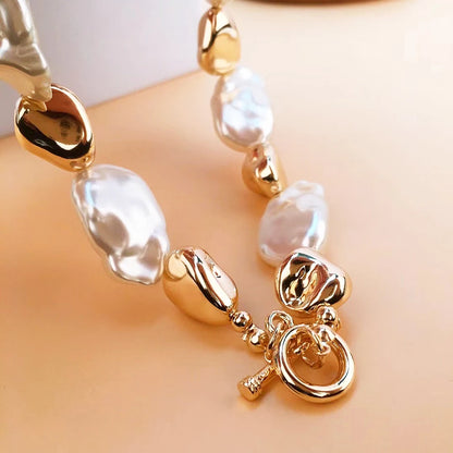 Palace Style Pearl Necklace – Elegant and Noble Jewelry for Women – Elegant Men's Accessory | Accessorio Uomo Elegante