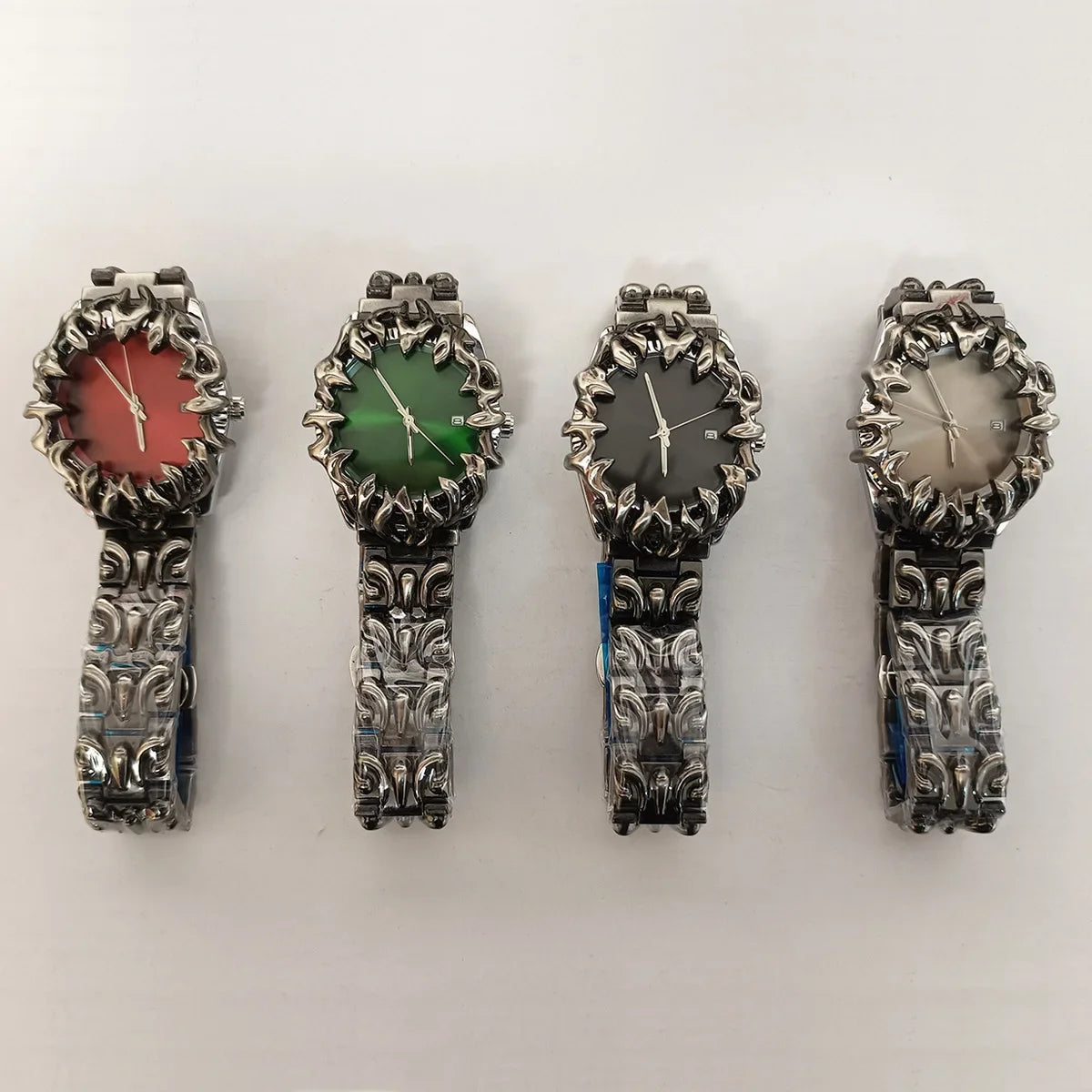 DRAVEN — Neo Era – Men’s Y2K Retro Watch with Alabaster Claw Design