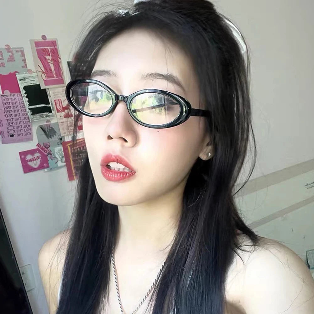 DRAVEN — Small Oval Leopard Sunglasses – Vintage Y2K Chic