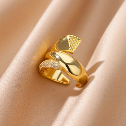 Gold Geometric Zircon Crystal Ring – Elegant Men's Accessory | Accessorio Uomo Elegante