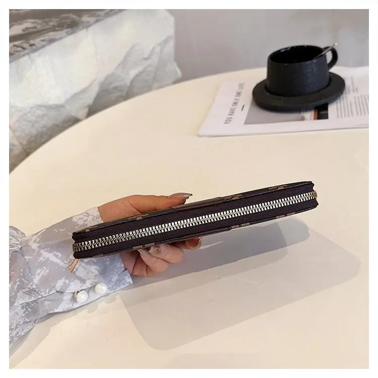 Long Wallet Women 2025 Fashion Print Zipper Design – Elegant Men's Accessory | Accessorio Uomo Elegante
