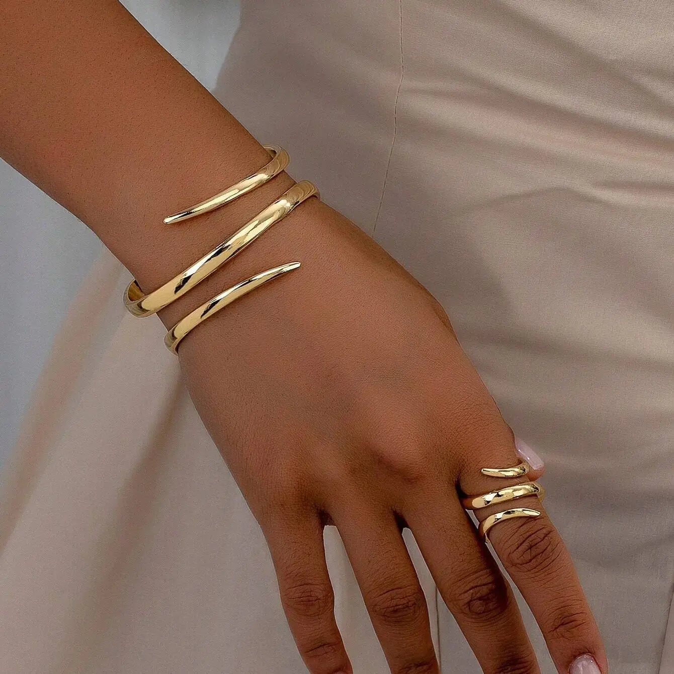 DRAVEN — Gold Geometric Bracelet & Ring Set