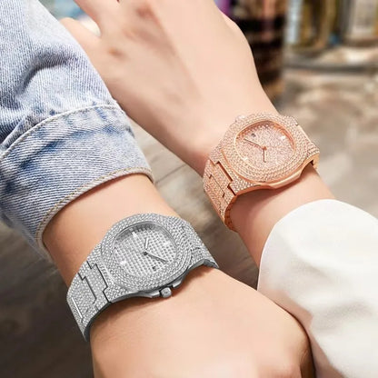 Modern Classic – Men’s Silver Steel Watch with Calendar & Quartz Precision – Elegant Men's Accessory | Accessorio Uomo Elegante