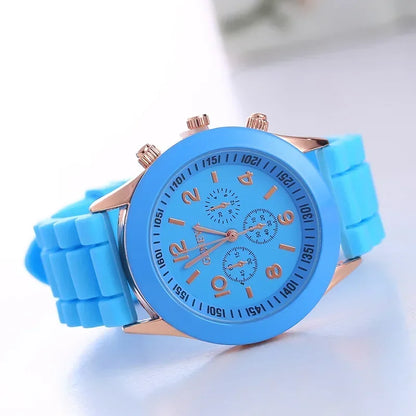 Modern Muse – 2025 Women’s Luxury Silicone Strap Watch