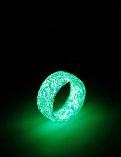 Colorful Luminous Resin Ring – Elegant Men's Accessory | Accessorio Uomo Elegante