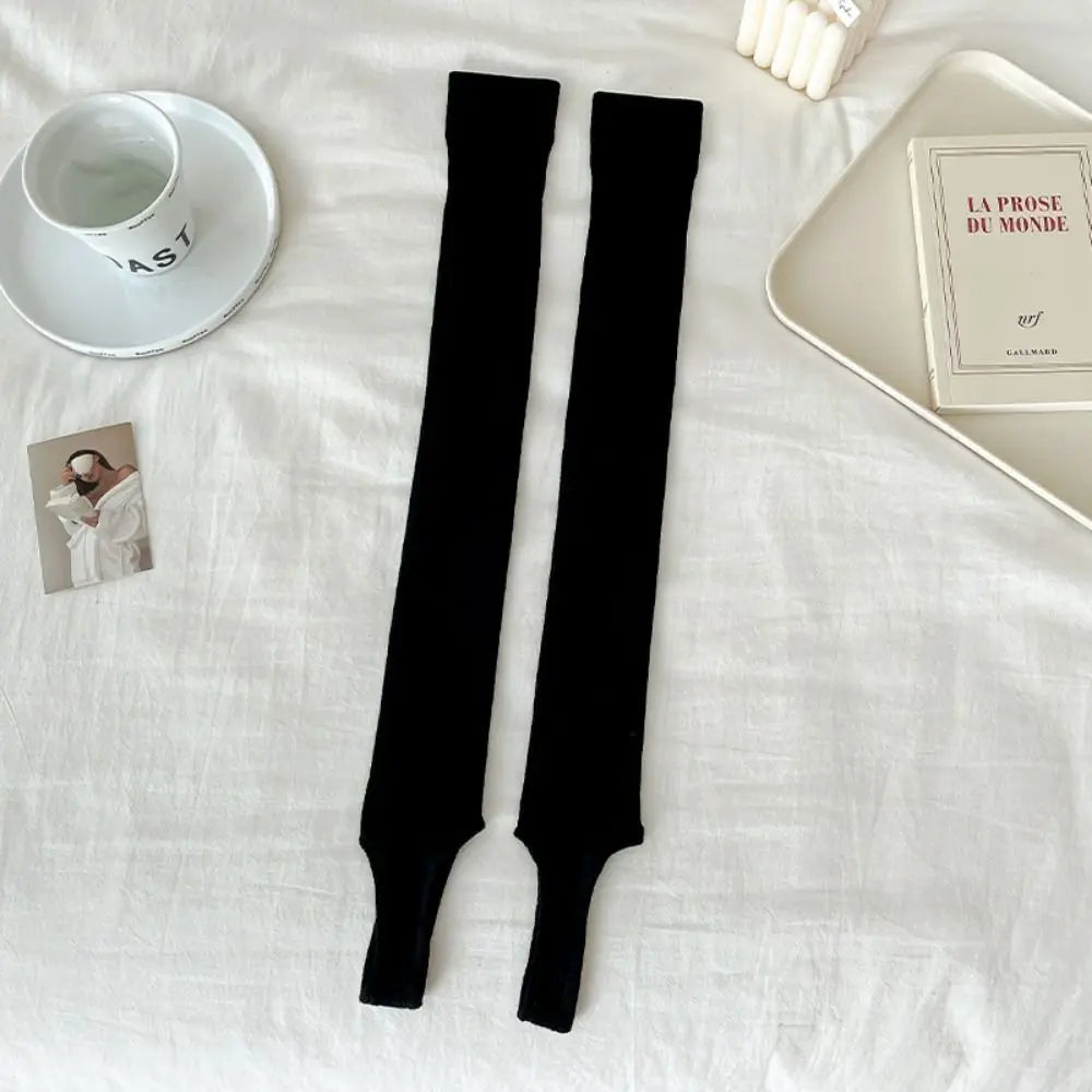 DRAVEN — Solid Color Knee High Socks – Women’s Elegant Street Style