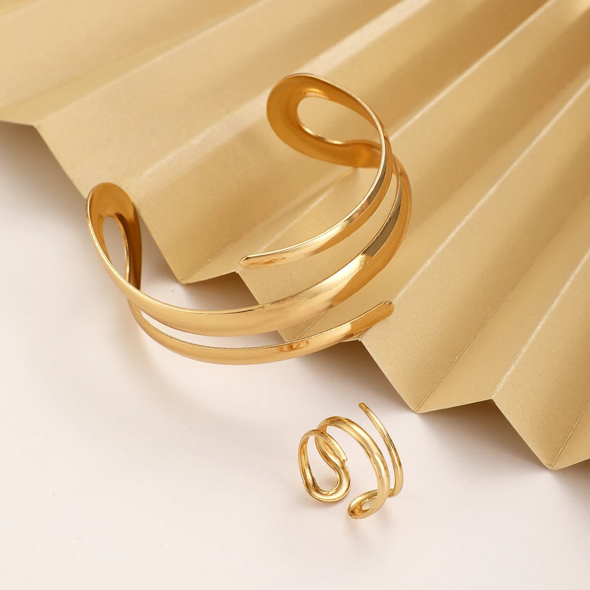 DRAVEN — Gold Geometric Bracelet & Ring Set