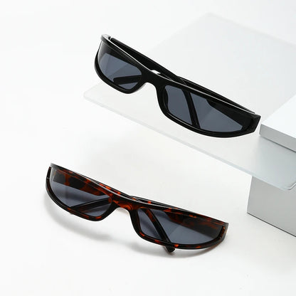 Narrow Frame Tech Sunglasses – Futuristic Cycling Style – Elegant Men's Accessory | Accessorio Uomo Elegante