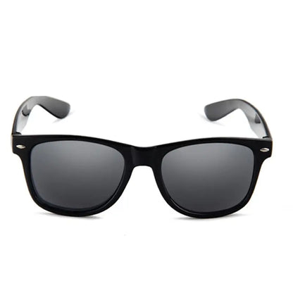 Classic Unisex Sunglasses – Timeless Everyday Style – Elegant Men's Accessory | Accessorio Uomo Elegante