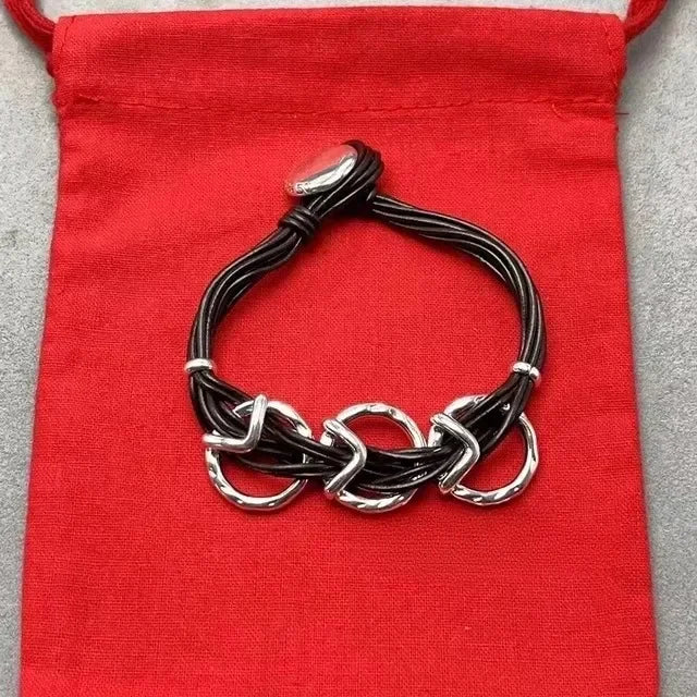 Geometric Interlocking Rings Bracelet – Elegant Men's Accessory | Accessorio Uomo Elegante