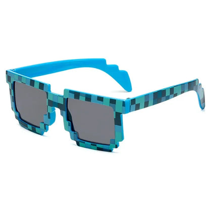 Pixel Mosaic Sunglasses – Gamer Retro Style – Elegant Men's Accessory | Accessorio Uomo Elegante