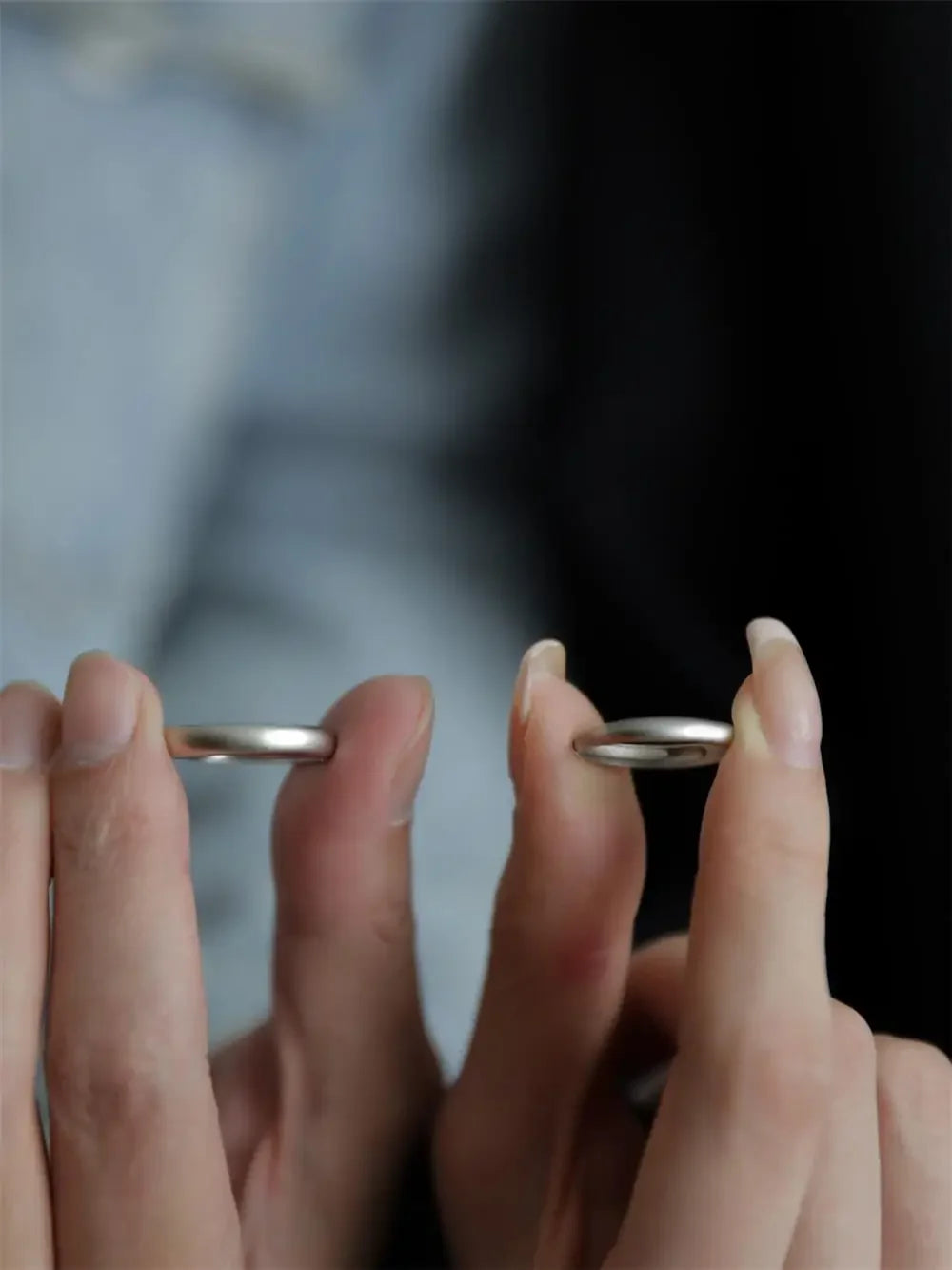 DRAVEN — Minimalist Frosted Silver Ring