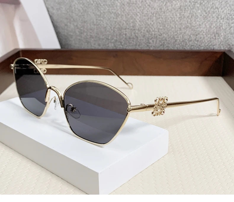 Metal Cat-Eye Sunglasses – Trendy Street Style – Elegant Men's Accessory | Accessorio Uomo Elegante