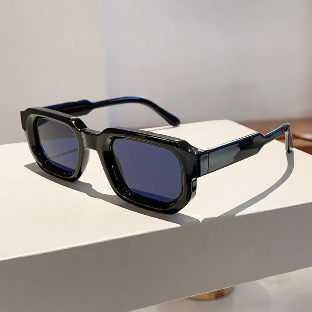 DRAVEN — Classic Rectangle Sunglasses – Vintage Retro UV400 Eyewear