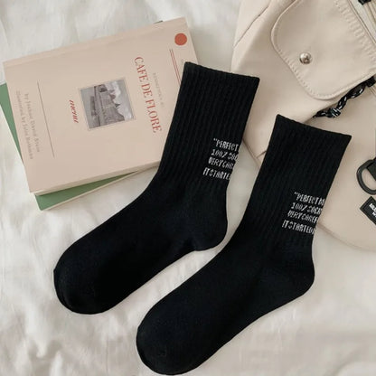 Letter Cotton Socks – Trendy Unisex Sport Style