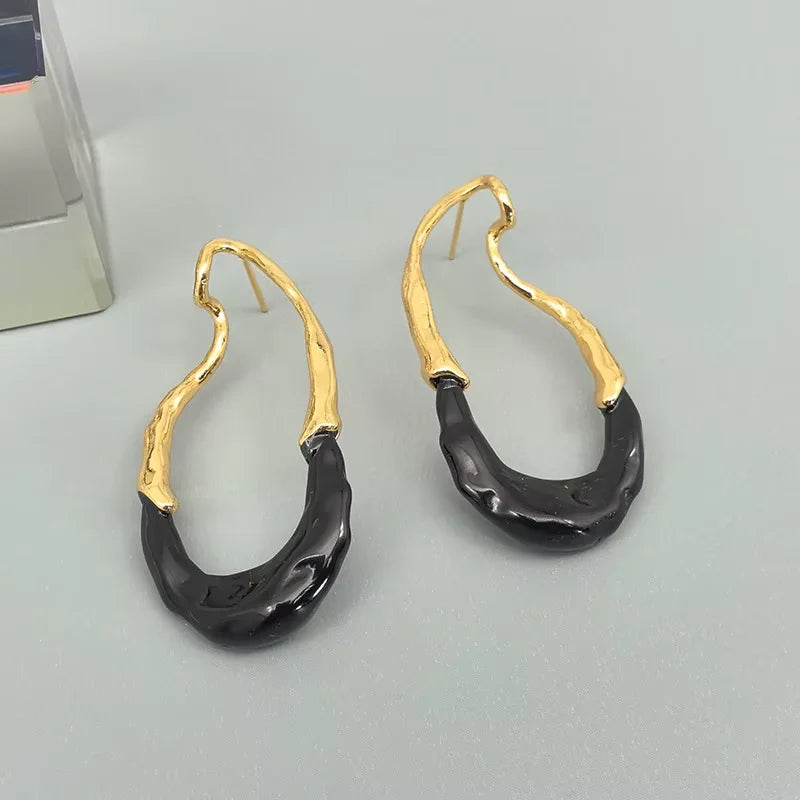 Irregular Modern Statement Earrings – Elegant Men's Accessory | Accessorio Uomo Elegante