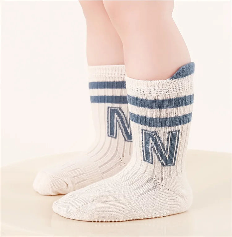 DRAVEN — 3 Pairs Kids Non-Slip Socks – Soft Cotton Letter Design