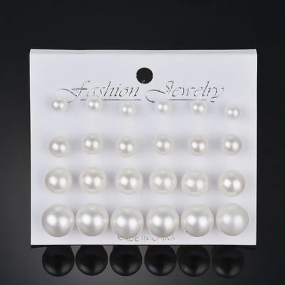 Imitation Pearl Earring Set – Elegant Men's Accessory | Accessorio Uomo Elegante