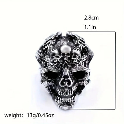 Vintage Gothic Skull Ring – Elegant Men's Accessory | Accessorio Uomo Elegante